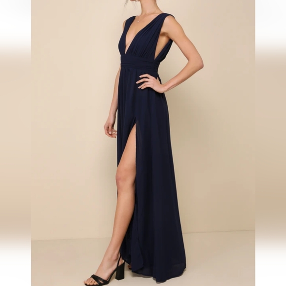 NWOT LULU'S NAVY BLUE MAXI DRESS MEDIUM - Picture 2 of 6